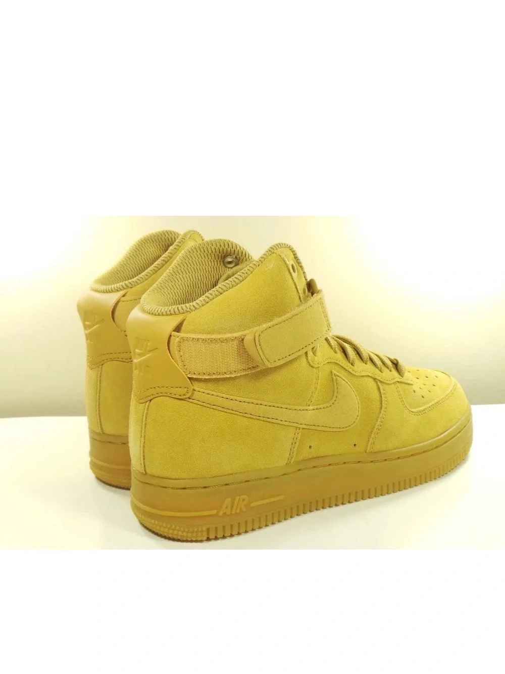 Nike Air Force 1 SE High Elemental Gold Wmn’s Sz 11.5 = Men’s Sz 10